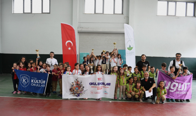 Osmangazi'de İlkokullar Satranç Turnuvası Şampiyonları Belli Oldu