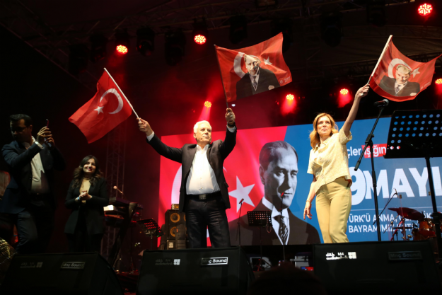 Bursa'da 19 Mayıs Gençlik Şenliği Doyasıya Yaşanıyor