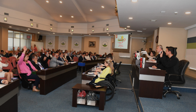 Osmangazi Belediye Meclisinde Bir ilk Meclis Toplantısı Canlı Yayınlandı
