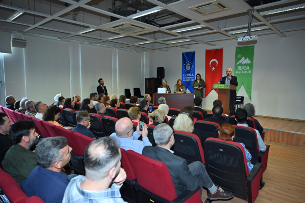 Büyükşehir Belediye Başkanı Mustafa Bozbey Bursa'nın Her Yaştan İnsan Gülümsemeye Başladı