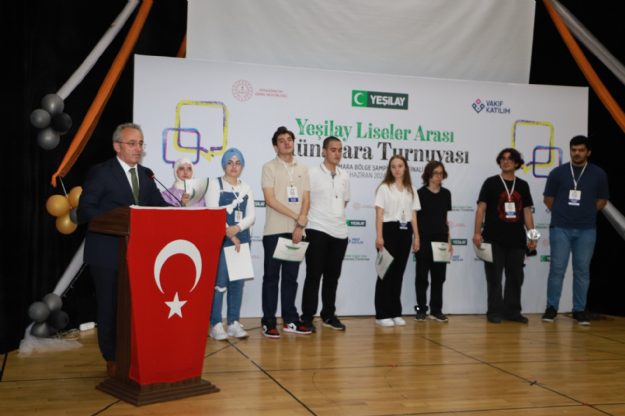 Yeşilay Liseler Arası Münazara Turnuvasının Şampiyonası Bursa'da Gerçekleşti