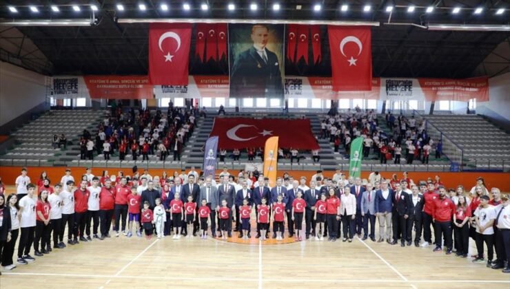 İnegöl’de 19 Mayıs “Atatürk’ü Anma Gençlik ve Spor Bayramı” Coşkuyla Kutlandı