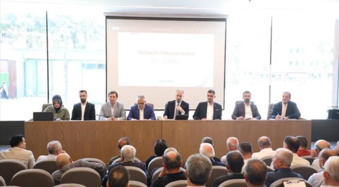 İnegöl Belediyesi Mahalle Muhtarlarıyla İstişare Toplantısına Ev Sahipliği Yaptı