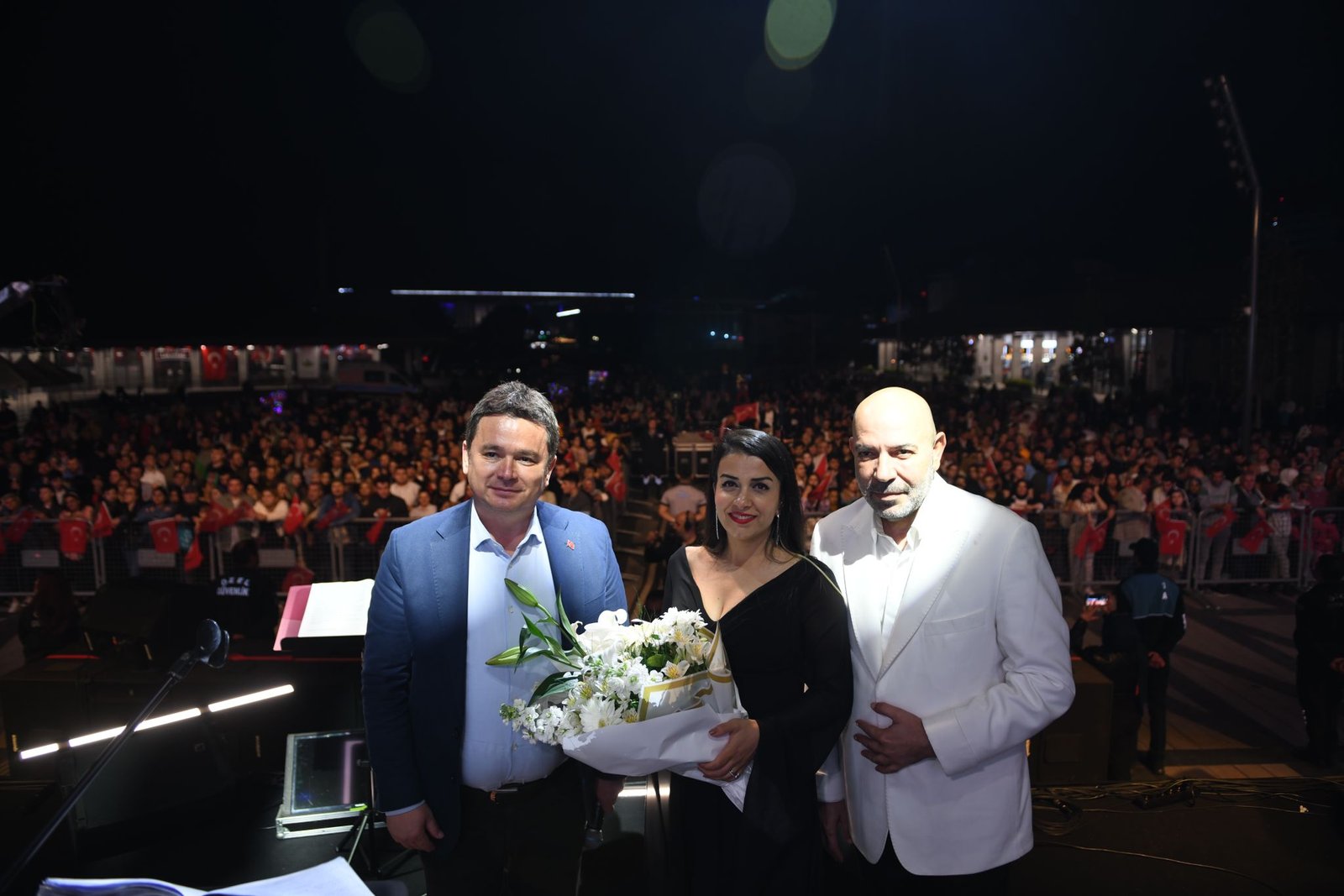 Osmangazi Belediyesi’nden 19 Mayıs “Atatürk’ü Anma Gençlik ve Spor Bayramı” için İki Konser