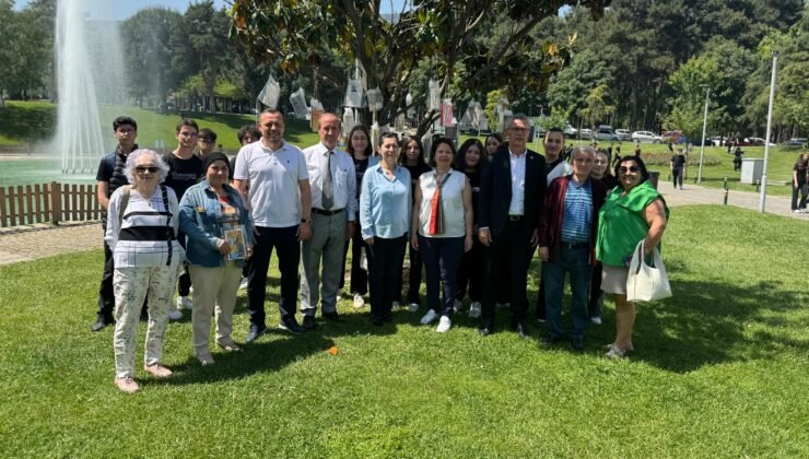 Bursa’da ‘Okuduğun Kitabı Getir, Ağaca Dönüşsün’ Projesi