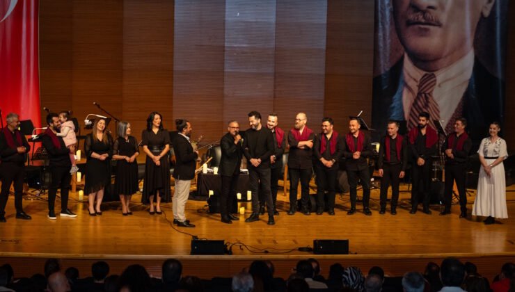 Büyükşehir Belediyesi’nden “Aşık Mahzuni Şerif’i Anma” ve “Aşk Masalı” Konseri