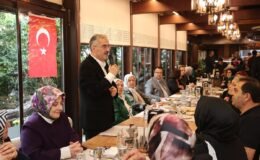 Bursa Valisi Erol Ayyıldız ve Eşi Hanımefendi Anneler Gününde Şehit Annelerini Unutmadı