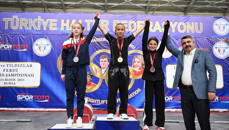 Yıldırım Naim Süleymanoğlu Spor Kompleksi’nde Halter Rüzgarı