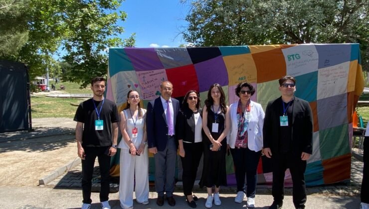 Nilüfer Belediyesi Üniversiteli Gençlere Çevre Bilinci ve Yaşam Konularında Bilgilendirdi