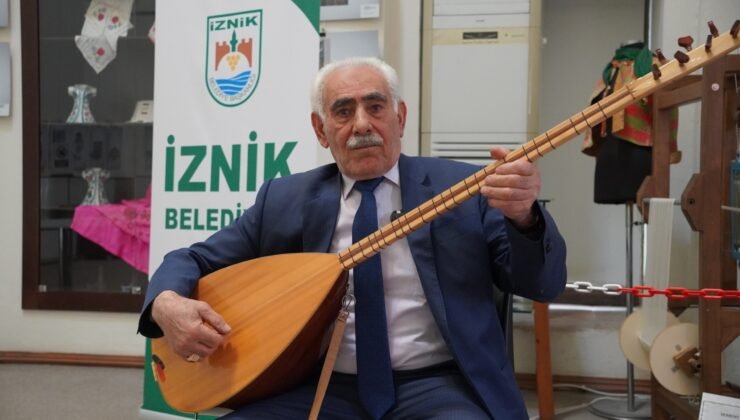 Ozan Fevzi Olgun 65 Yıldır Sazı ve Kalemi Elinde