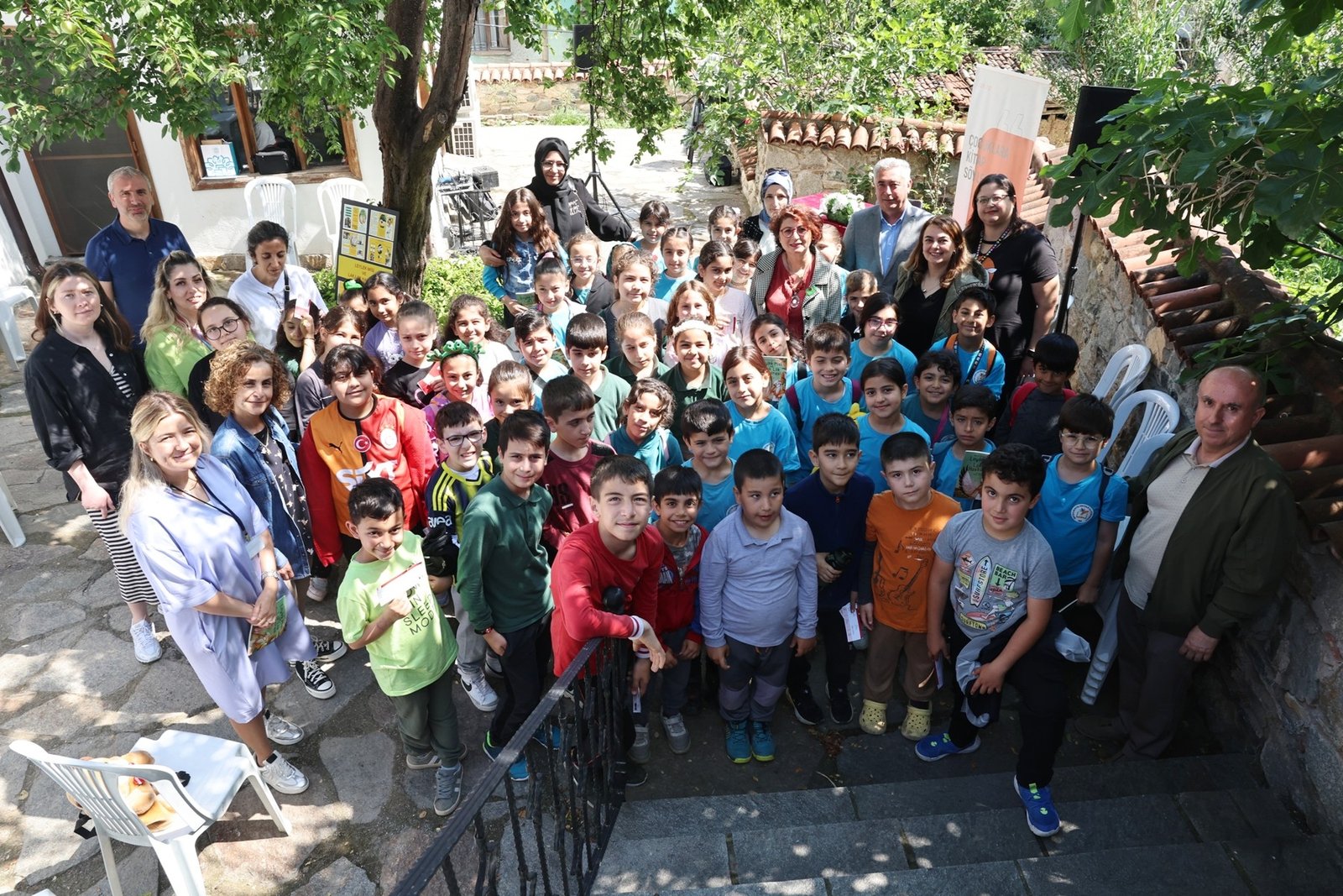 Nilüfer’de Yazar Nermin Ferhan Karamuti Misi Yazıevi’nde Öğrencilerle Söyleşi Yaptı