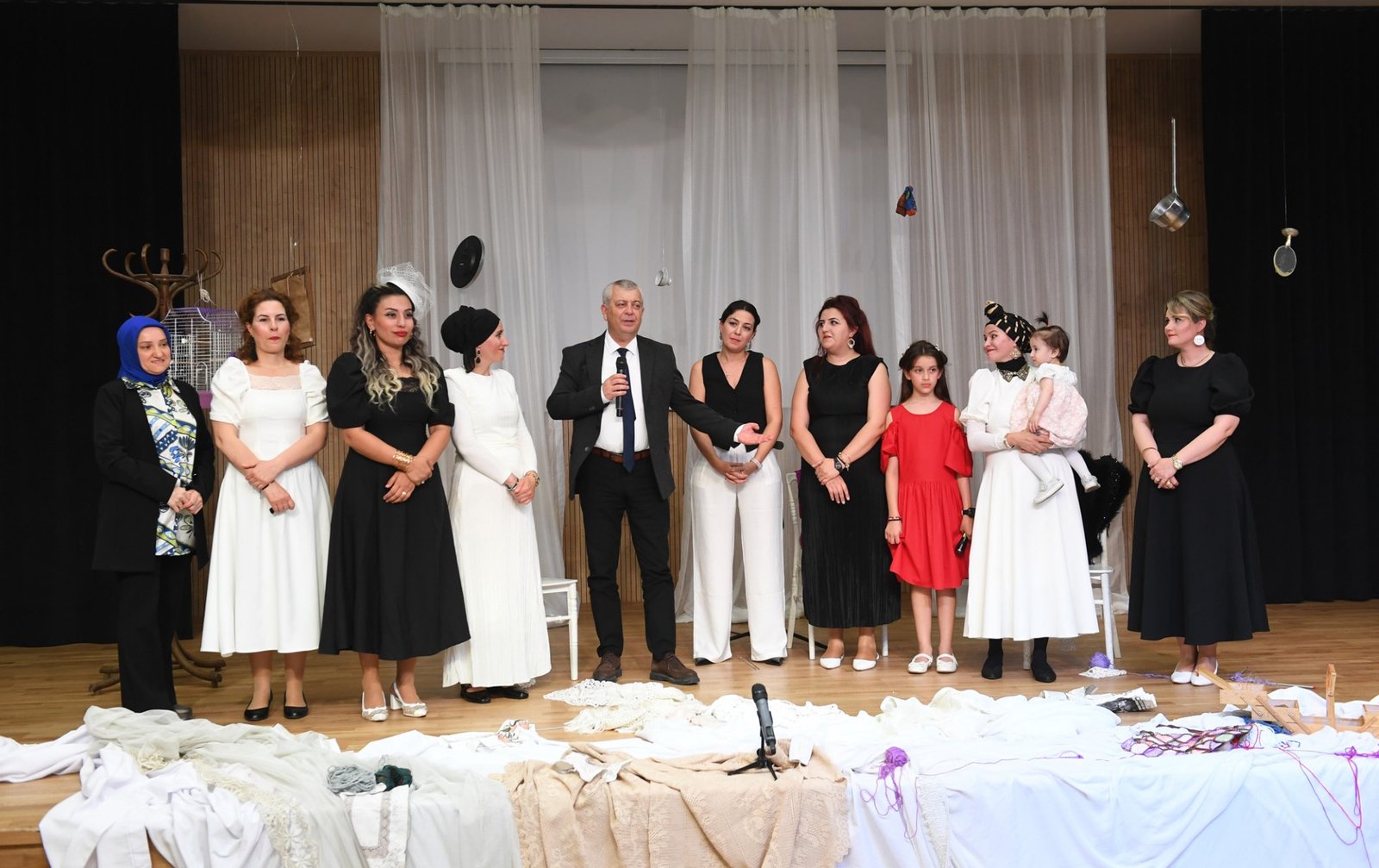 Osmangazi’li Kadınlar ”Kozalar” Oyunu ile Seyirci Karşısında