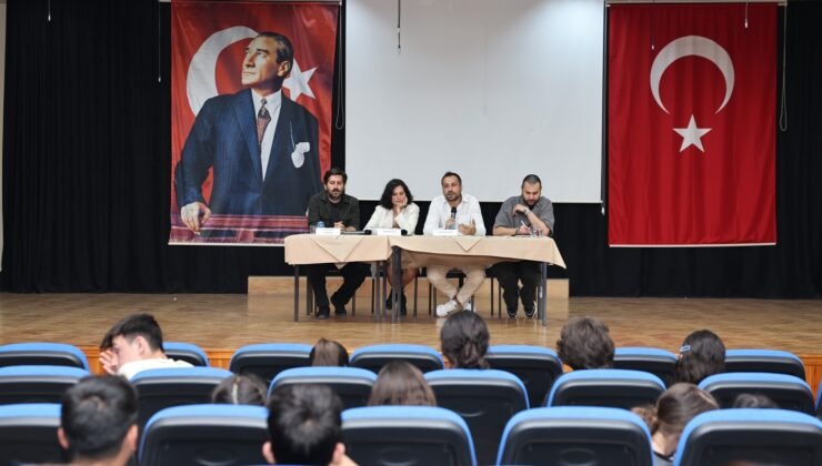 Genç Yazarlar Deneyimlerini Öğrencilerle Paylaştı