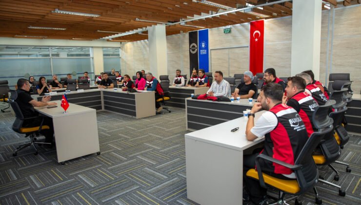 BUSKİ ve BURULAŞ Arama Kurtarma Ekipleriyle AKOM’da İstişare Toplantısı Düzenlendi