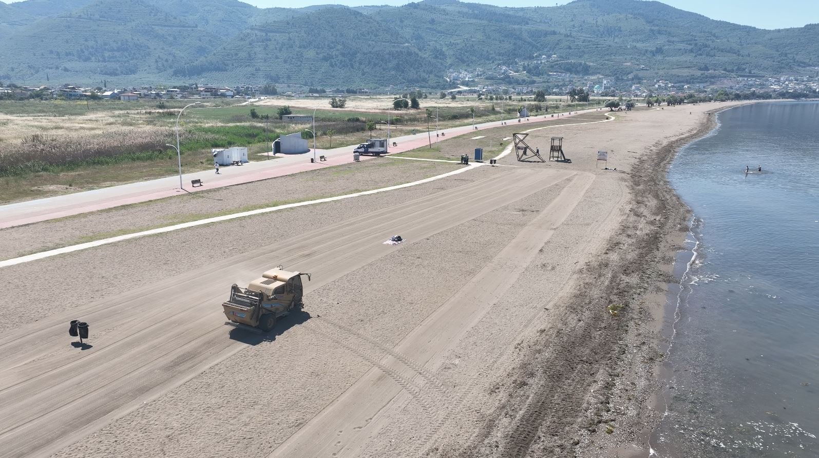 Bursa Plajları Yaz Sezonuna Hazır Hale Geliyor