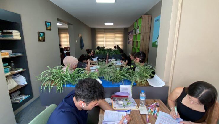 Gençlik Merkezleri Sınav Dönemlerinde 24 Saat Açık