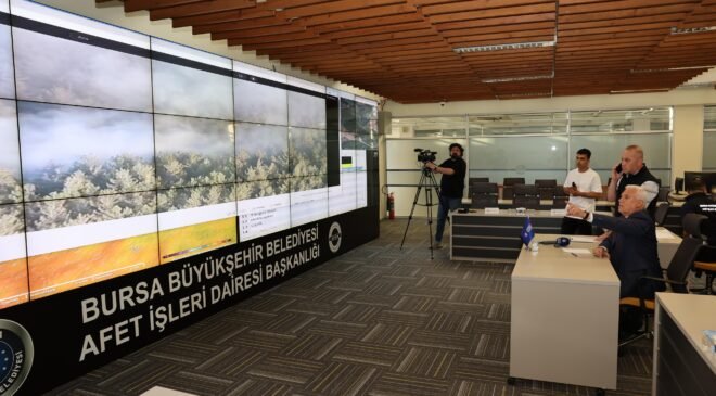 Büyükşehir Belediyesi’nden Orhaneli’deki Yangına Anında Müdehale