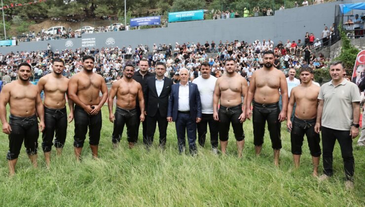 Bursa’da 63. Tarihi Çalı Yağlı Güreşleri Başladı