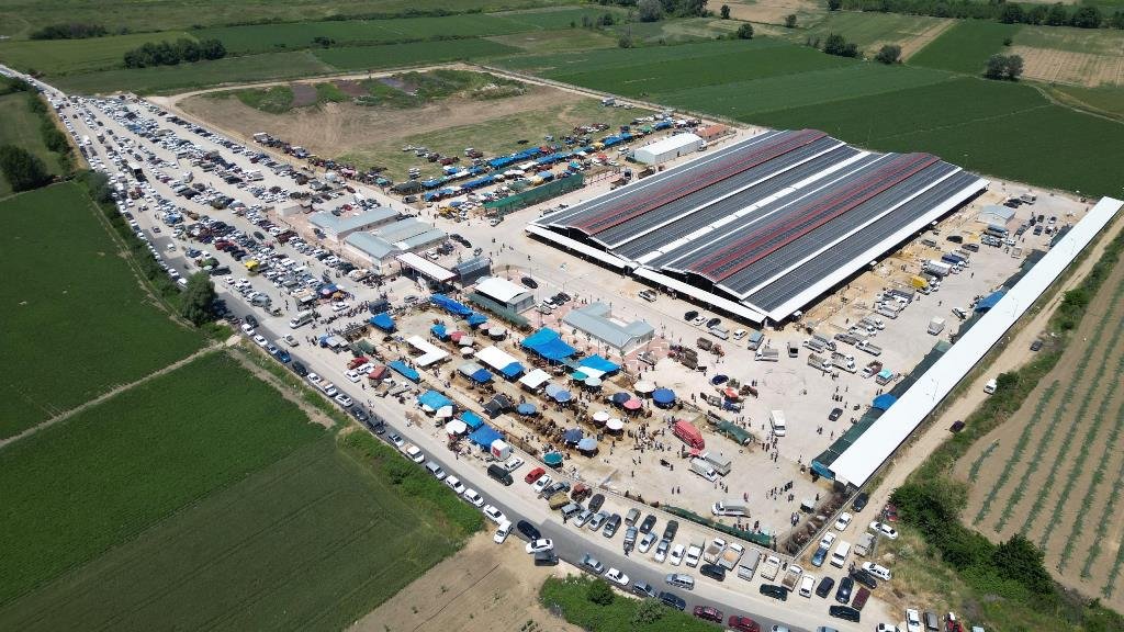 İnegöl Modern Hayvan Pazarı 5. Kez Kurban Bayramı Sevinci Yaşattı