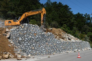 Uludağ Yolunda Kaçak Yapılara Geçit Yok