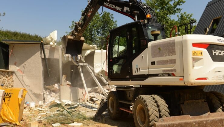 Nilüfer Hasanağa’da Kaçak Villalar Yıkıldı