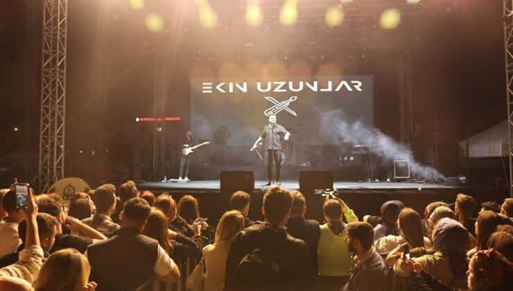 Nilüfer Karadeniz Festivali’nde Sanatçı Ekin Uzunlar Rüzgarı