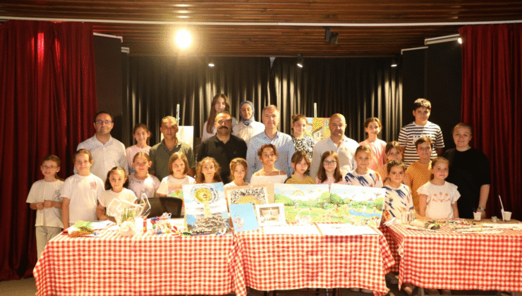 İnegöl’de Çocuklar Sanat Atölyelerinde Hem Eğleniyor Hem Öğreniyor