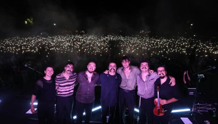 İnegöl’de Festival Heyecanı Dedublüman Konseriyle Ön Plana Çıktı