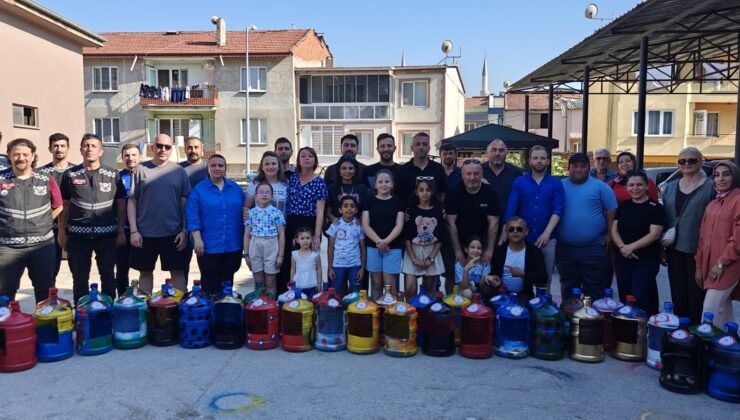 Gemlik’te Sokak Canları Susuz Kalmasın