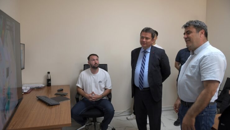 Osmangazi’de Temizlik Çalışmalarına Yapay Zeka Destekli Araç Takip Sistemini Uygulamaya Başladı