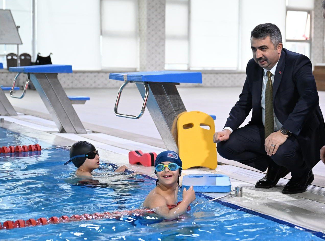 Yıldırım’da Yüzme Öğrenmeyen Çocuk Kalmayacak