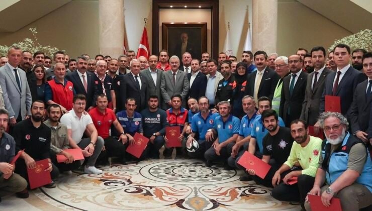 Yenişehir Belediyesi’ne Vali Erol Ayyıldız’dan Teşekkür Belgesi