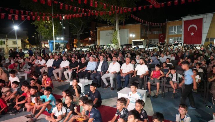 Yeişehir’de Açık Hava Sinemasıyla Nostaljik Hafta Sonu Yaşattı