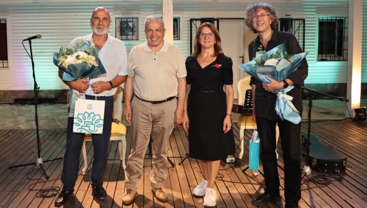 Nilüfer Kent Tiyatrosu Yaz Sezonu Ormandaki Kulübe’de Özel Dinleti ile Açıldı