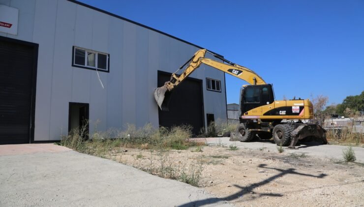 Nilüfer Tahtalı’da Kaçak Yapı Yıkıldı