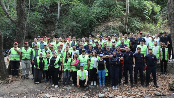 Bursa’da Temizlik Harekatı Devam Ediyor