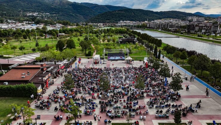 Milli Heyecan ve Bursaspor Maçı Dev Ekranda