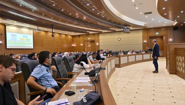 Büyükşehir Belediye Personeline Kamu İhale Kanunu Eğitimi