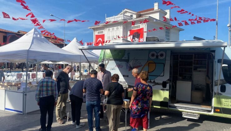 Nilüfer Belediyesi Gezici Kütüphane 7. Mudanya Kitap Fuarında
