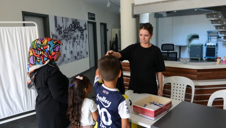 Nilüfer Belediyesi’nden İhtiyaç Sahibi Öğrencilere Kırtasiye Malzemesi Desteği