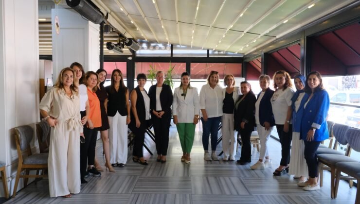 Av. Derya Aysel Nilüfer’in Kadın Muhtarlarıyla Buluştu