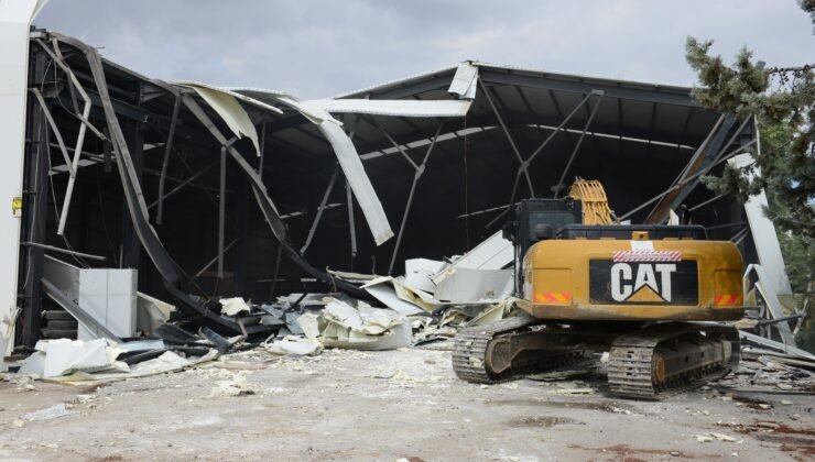 Nilüfer Yaylacık’ta İki Kaçak Yapı Yıkıldı