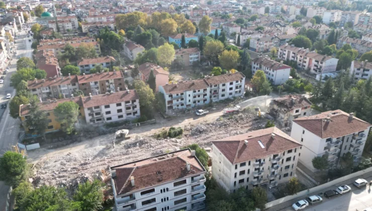 İnegöl’de Turgutalp Kentsel Dönüşümde 2. ve 3. Etap Yıkımları Başladı