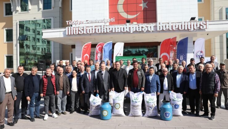 Büyükşehir Beleyesi ile Tarlalar Bereketleniyor