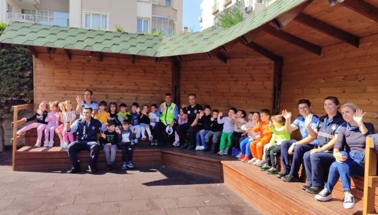 Büyükşehir Belediyesi’nden Çocuklara Trafik Güvenliği Eğitimi