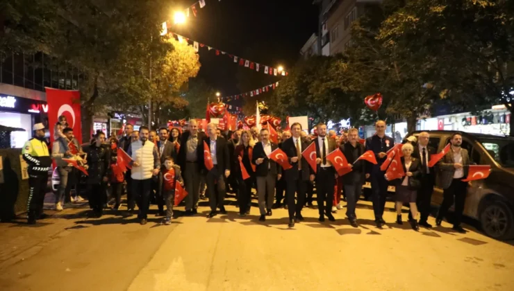 İnegöl’de 29 Ekim Cumhuriyet Coşkusu Meydanlara Taştı