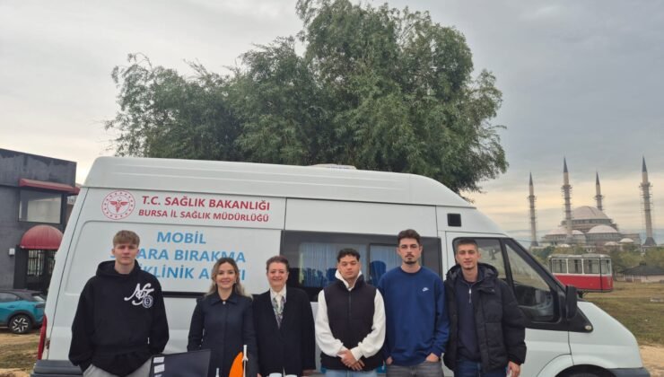 Mobil Ekipler Vatandaşları Sigara Bırakmaya Teşvik Ediyor