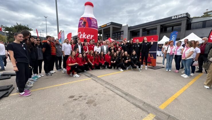Nilüfer Belediyespor Eker Taraftarlarıyla Bir Araya Geldi