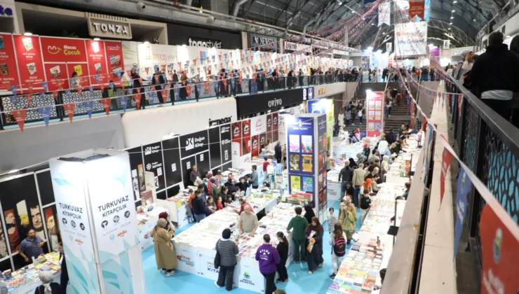 İnegöl Günleri Kitap Fuarı Tüm Coşkusuyla Devan Ediyor