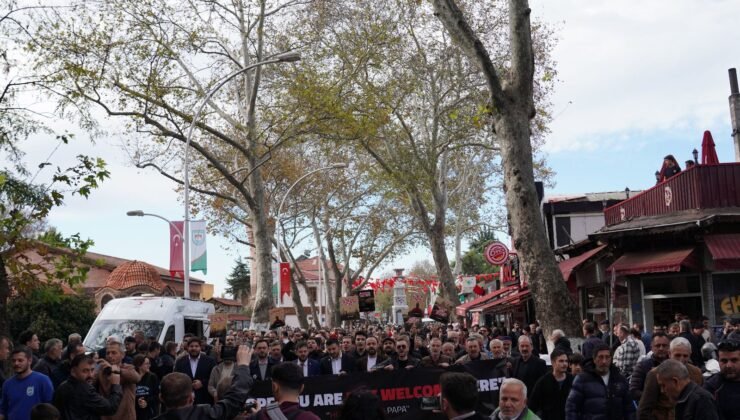 Papa’nın Ziyareti Turistik Değil Siyasi Bir Operasyondur